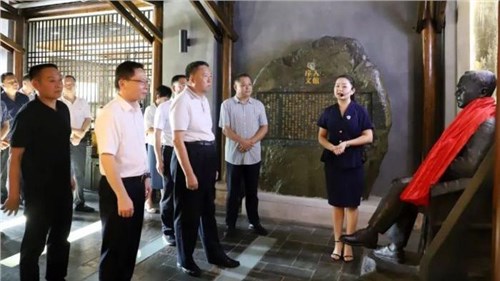湖南省政協(xié)主席、黨組書記毛萬春一行來集團白沙溪茶廠考察調(diào)研