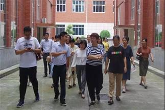中國人民大學(xué)茶道哲學(xué)研究所湖南茶文化考察團一行赴集團白沙溪茶廠、益陽茶廠、君山茶業(yè)考察調(diào)研